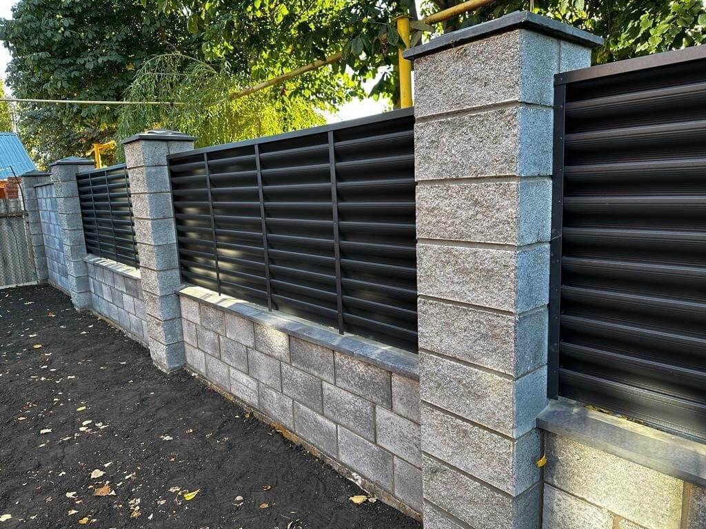 Забор-жалюзи 19м RAL7024/7024 Серый Графит двусторонний MATTE фото 6 в Ростове-на-Дону