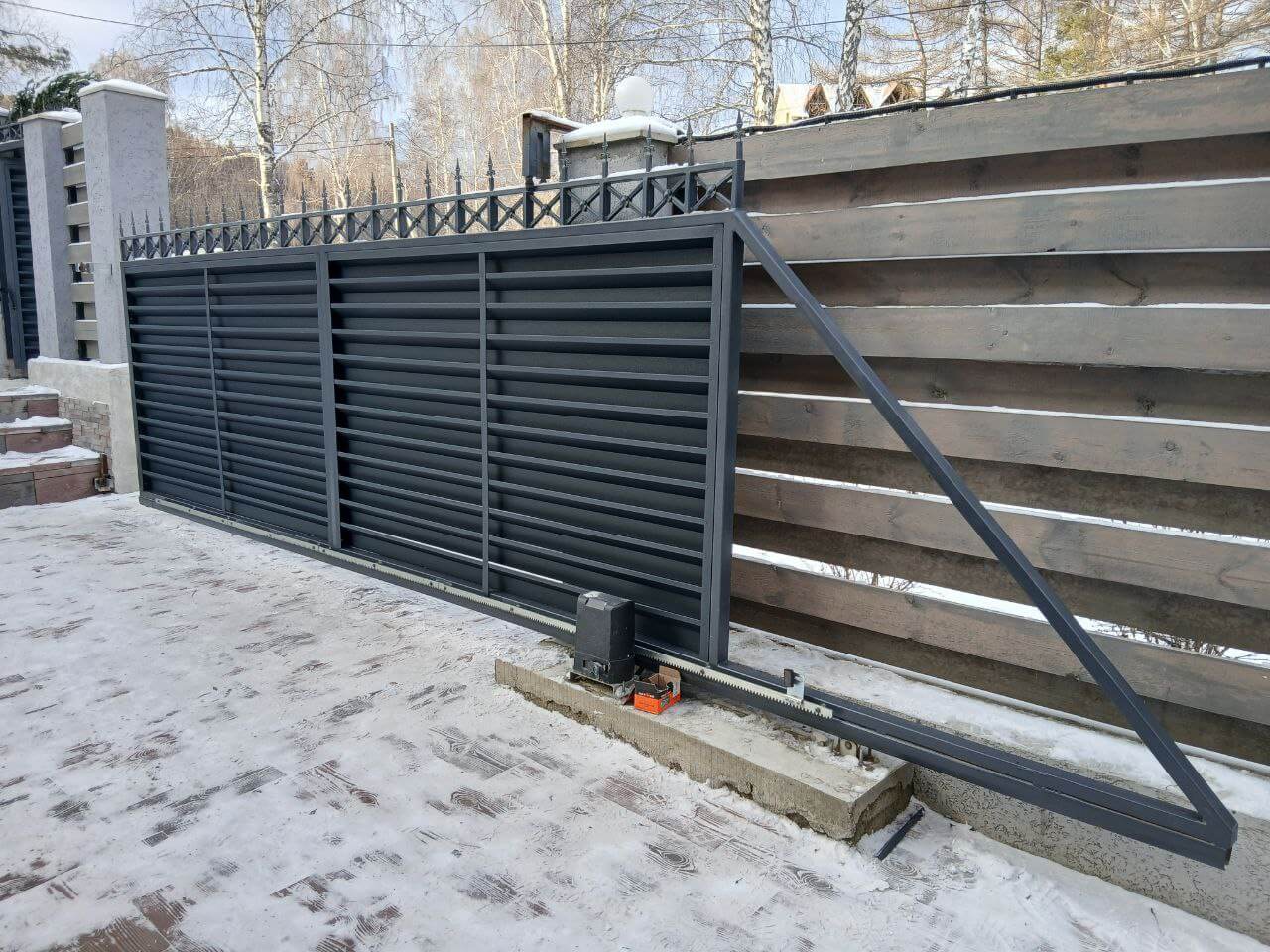 Входная группа из ламелей Хай-Тек RAL7024/7024 Серый Графит двусторонний МАТТЕ фото 23 в Ростове-на-Дону