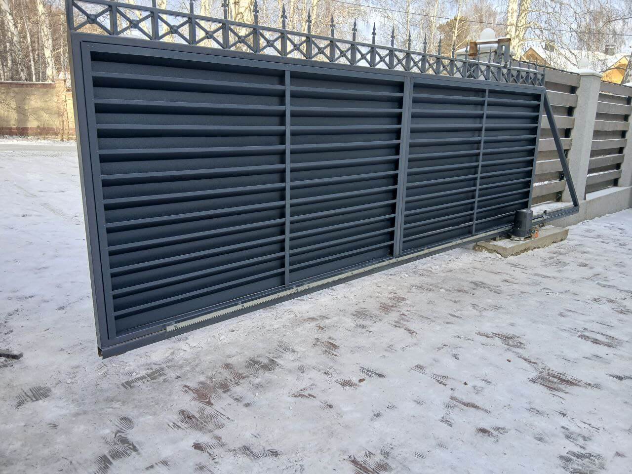 Входная группа из ламелей Хай-Тек RAL7024/7024 Серый Графит двусторонний МАТТЕ фото 8 в Ростове-на-Дону